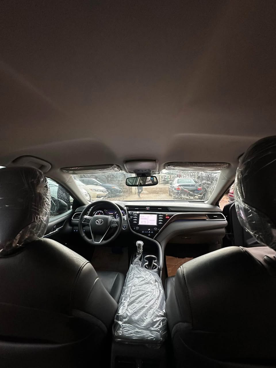 A picture of Distress sale Sari sari Foreign Used Toyota Camry 2018 XLE