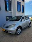 A picture of Toyota ist cc 1290 price 10 8 ml call 0679841568
