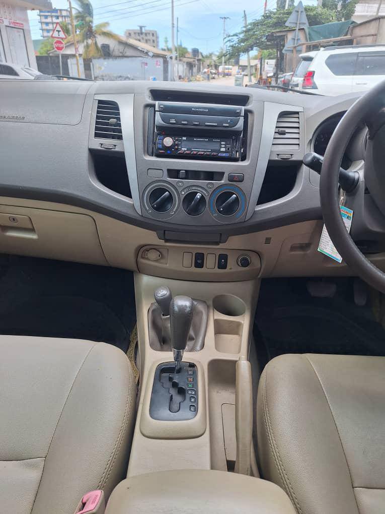 A picture of Toyota HILUX VIGO 