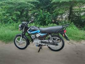 A picture of Tvs ipo sokoni imenyooka sna Haina kipengere chochote piga simu