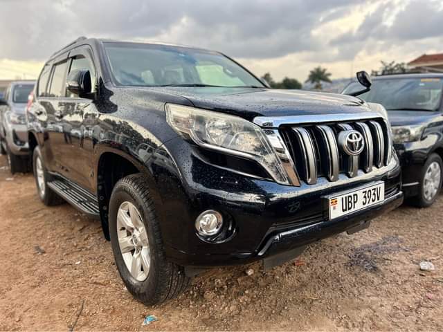 A picture of  140M Toyota Land Cruiser Prado model 2014 0705176582