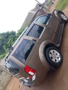A picture of 2005 Nissan Pathfinder