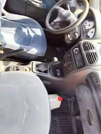 A picture of 2002 Peugeot 206 09075915852