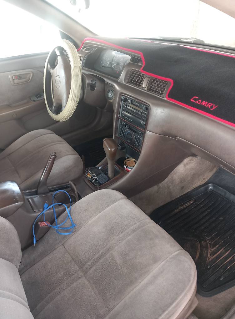 A picture of Toyota camry 2.2 up for sale