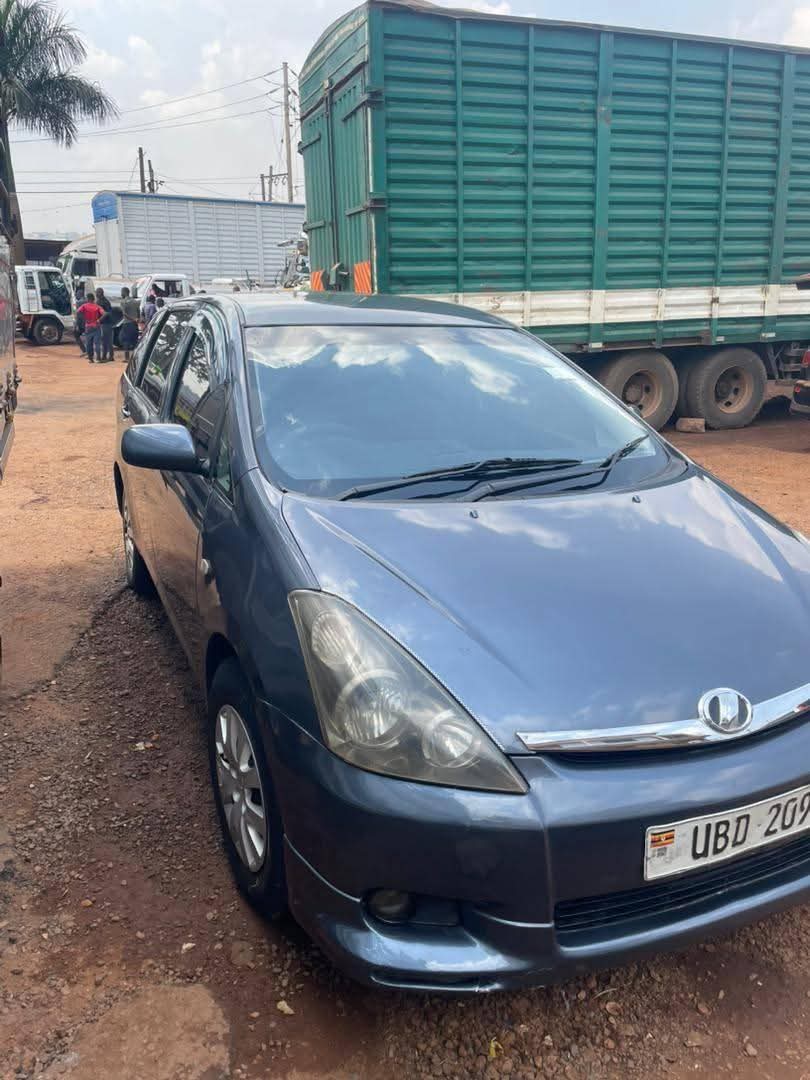 A picture of 2007 Toyota wish
