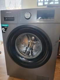 A picture of Hisense 9kgs washing machine for sell