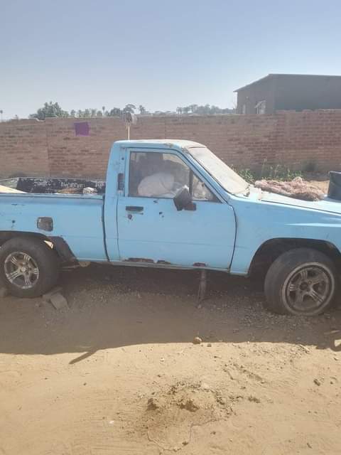 used toyota hilux