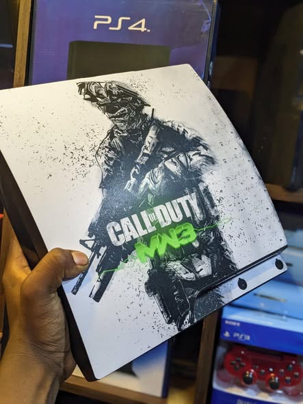 A picture of Playstation 3 slim