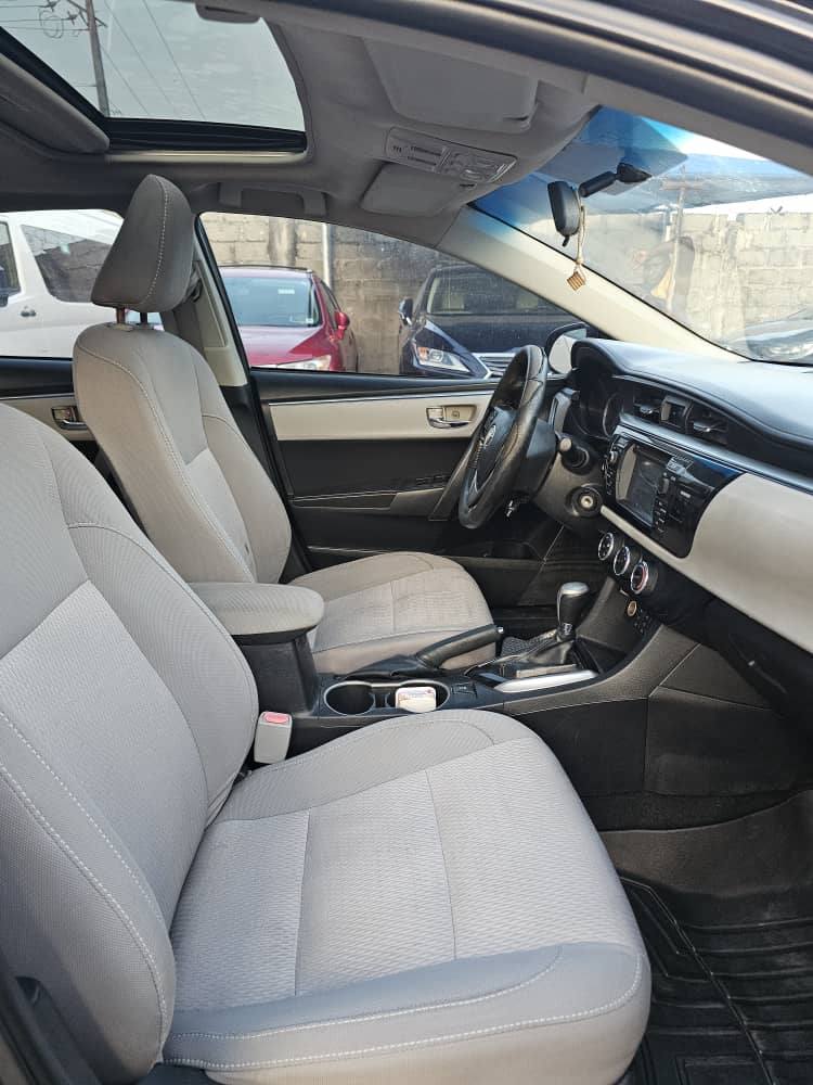 A picture of Corolla 2016