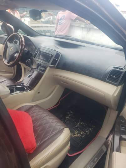 A picture of DISTRESS SALE Belgium Grade Toyota Venza 2010 model in a