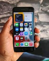 A picture of I phone 7 plain