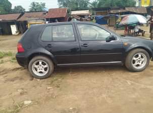 A picture of Volkswagen Golf 4