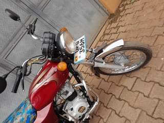 A picture of Motorcycles For sales contact numbers 0772831683 0755308935 or WhatsApp me