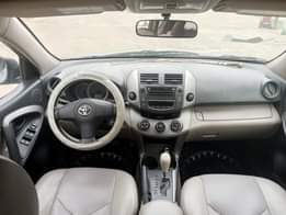 A picture of Toyota RAV4 2008 4 plugs Belgium Standard Everything working perfectly