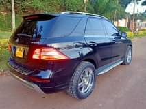 A picture of ML 350 BlueTech 2014 Price 85Millions CVT gearbox Blind Spots