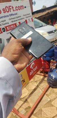 A picture of Samsung galaxy s9 with 64gb storage 4gb ram 350k in