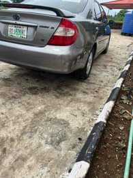 A picture of Clean 2004 Toyota Camry sport edition buy and traveling clean