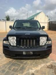 A picture of CLEAN BARELY USED 2009 JEEP LIBERTY FIRST BODY PAN FIRST