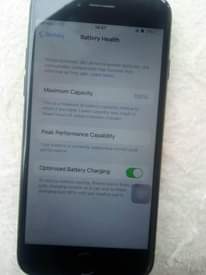A picture of iPhone 7 plain Gb 128 bettry health 100