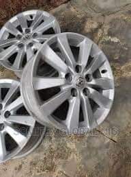 A picture of Rim For Any car of youre choice Available now highest