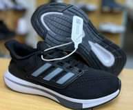 A picture of Trainners shoes