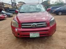 A picture of Toyota rav 4 2008 model
