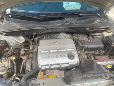 A picture of Lexus Rx 330