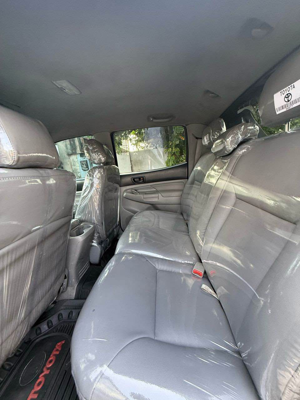 A picture of 2007 2022 Toyota Tacoma V6 SRS