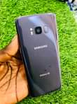 A picture of Samsung S8