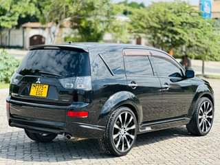 A picture of Mistubishi outlander