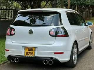 A picture of 2012 Volks wagen Golf Gti Good car