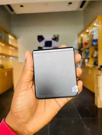 A picture of Samsung Galaxy flip3