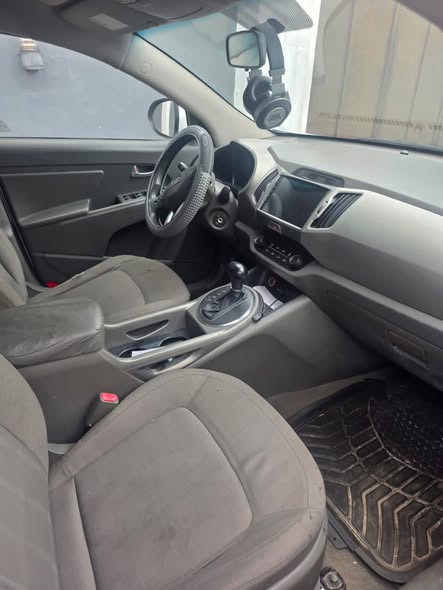 A picture of 2014 Mint Kia Sportage Price 6M Broker Fee 200k Location