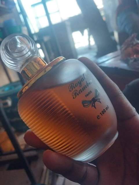 A picture of Perfume