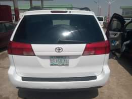 A picture of Belgium standard sienna with untempered engine and gear no accident