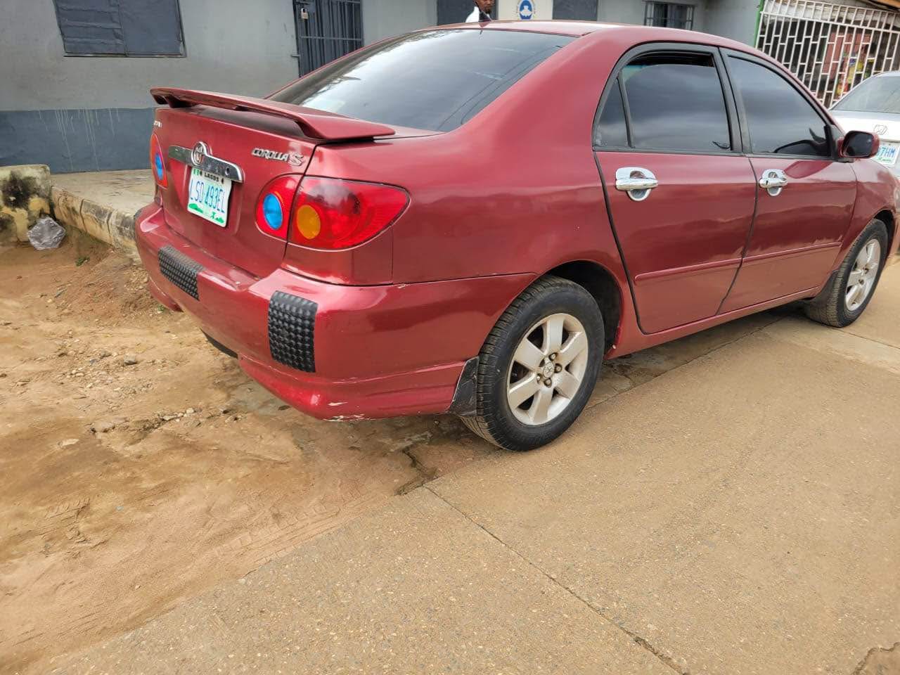 A picture of Toyota Corrola 2004 model