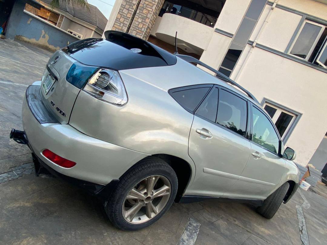 A picture of Lexus Rx330 08 Hybrid
