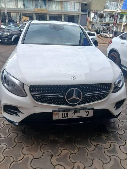 A picture of 2018 Mercedes Benz glc benz