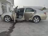 A picture of Es350 available at Isolo Painted Just buy and drive Gold