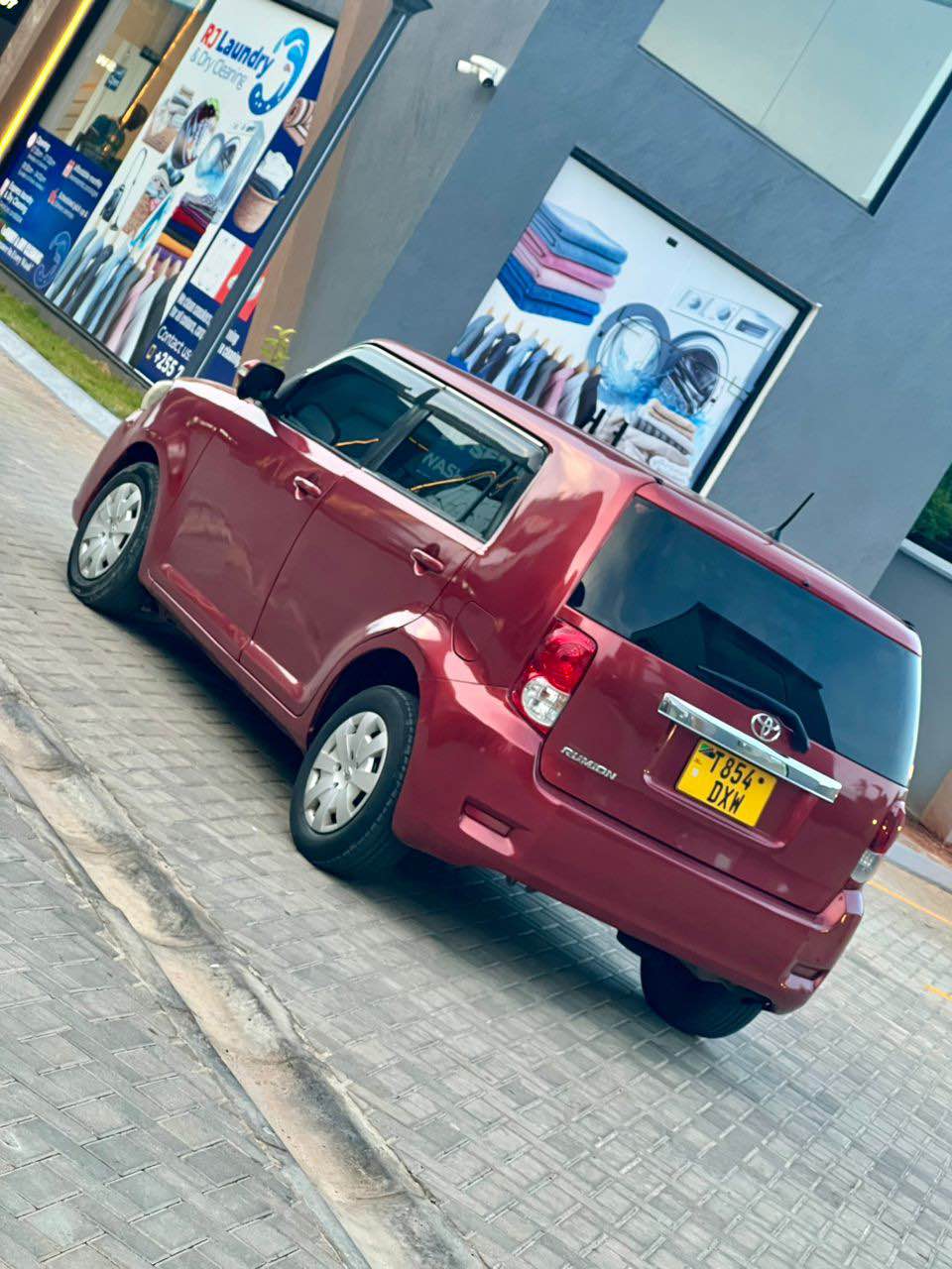 A picture of TOYOTA RUMION NZURI SANA BEI MILION 13 5 Full AC