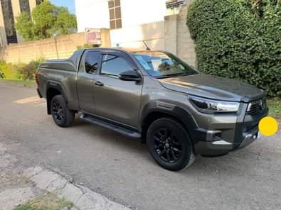 used toyota hilux
