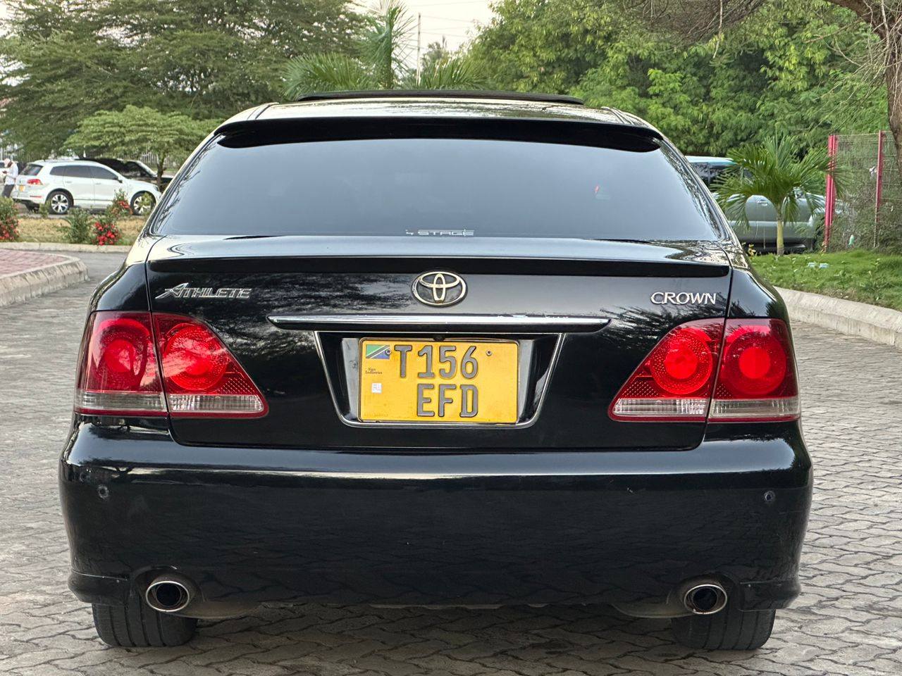 A picture of TOYOTA CROWN ATHLETE