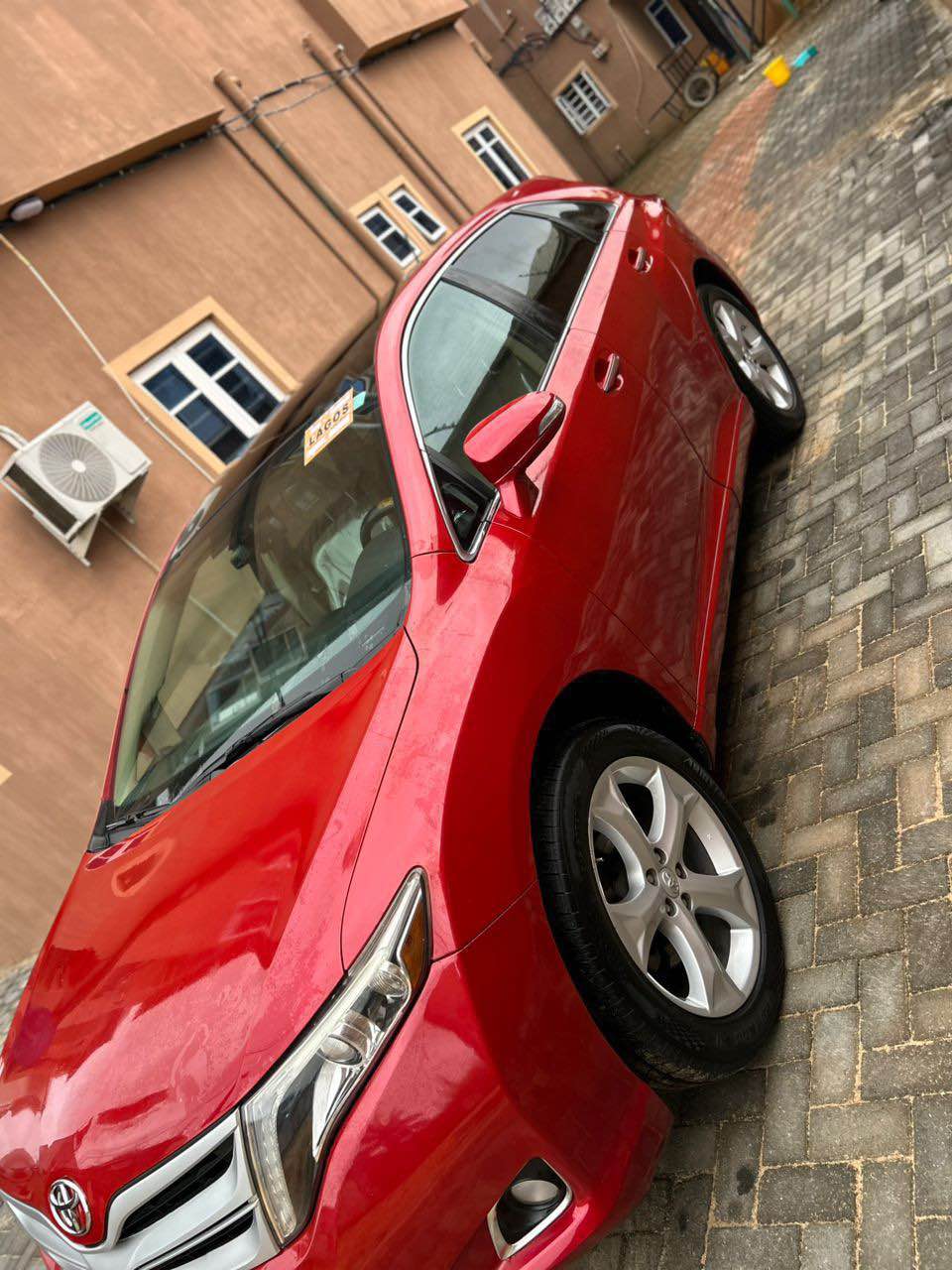 A picture of Toyota Venza 2013 Fullest option