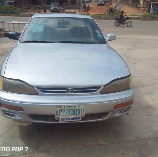 A picture of Toyota Camry Orobo