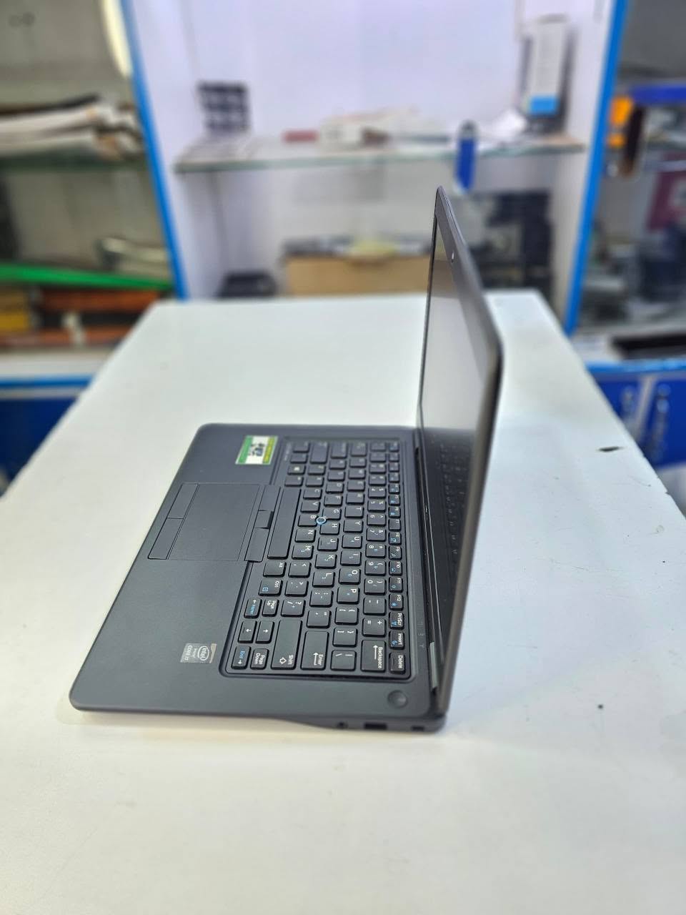 A picture of Dell latitude 7450