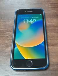 A picture of iPhone SE 2020 mint condition