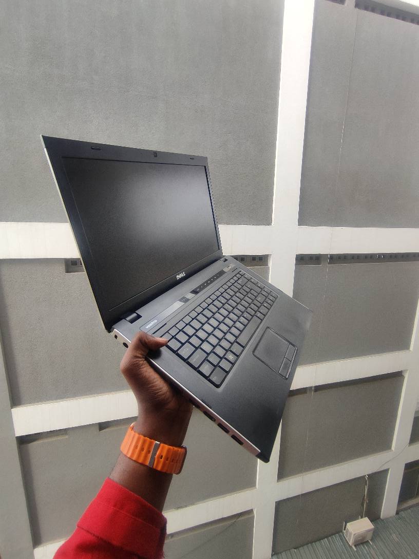 A picture of Dell vostro Processor Intel core i3 Ram 8gb Hdd 500gb