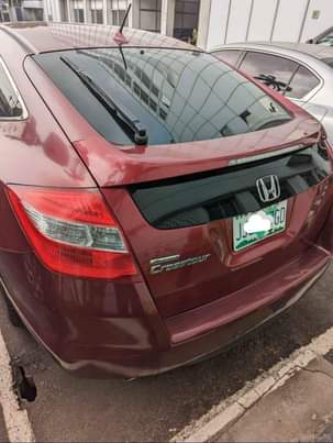 A picture of Super clean Crosstour First body
