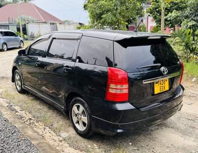A picture of TOYOTA WISH