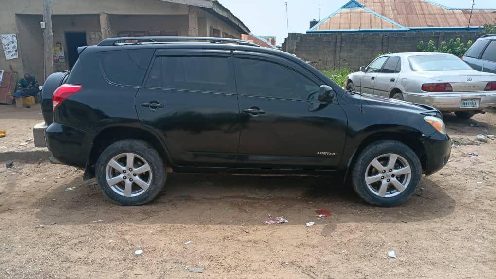 A picture of Rav 4